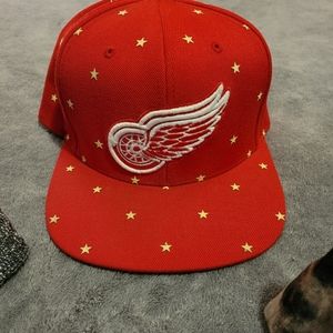 Mitchell & Ness Redwings Redwing Snapback w/ Stars